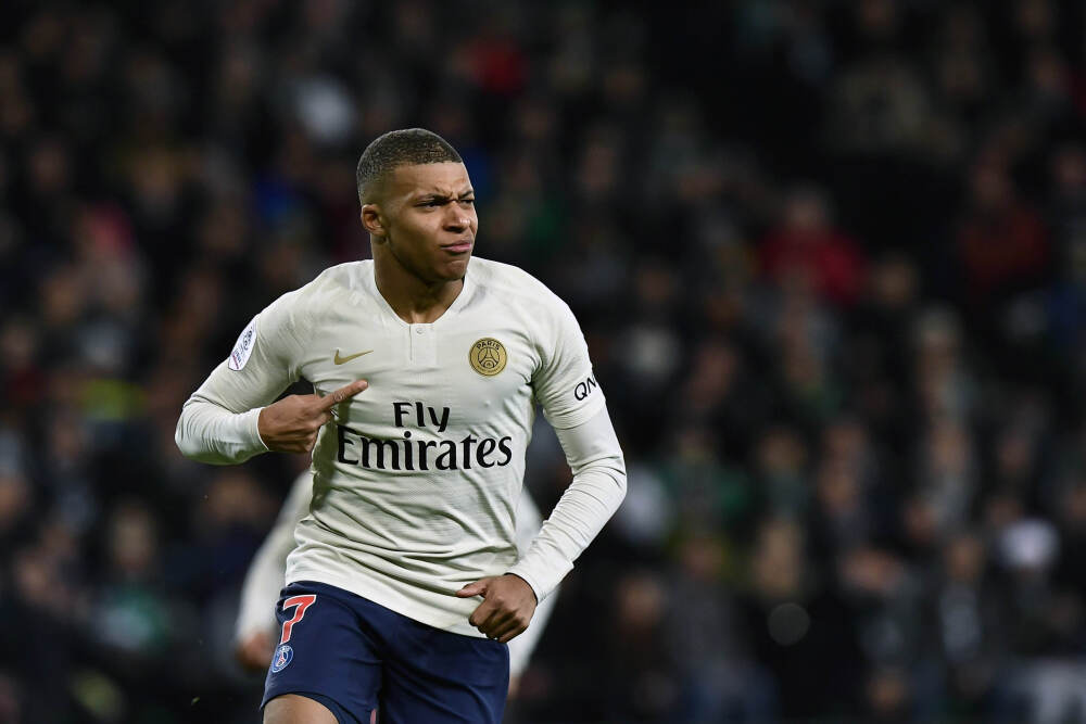 光模块崛起背后AI算力爆发助推，基金扎堆布局龙头企业显潜力